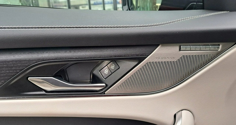 Jaguar F-Pace cena 329000 przebieg: 12000, rok produkcji 2022 z Supraśl małe 781
